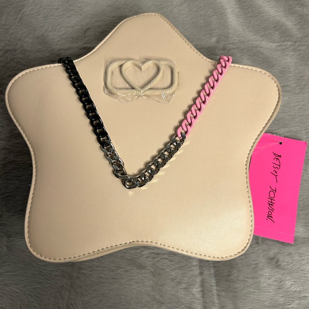 NWT Betsey Johnson XOStar Sand Crossbody Star Shape Pink, Black & Silver